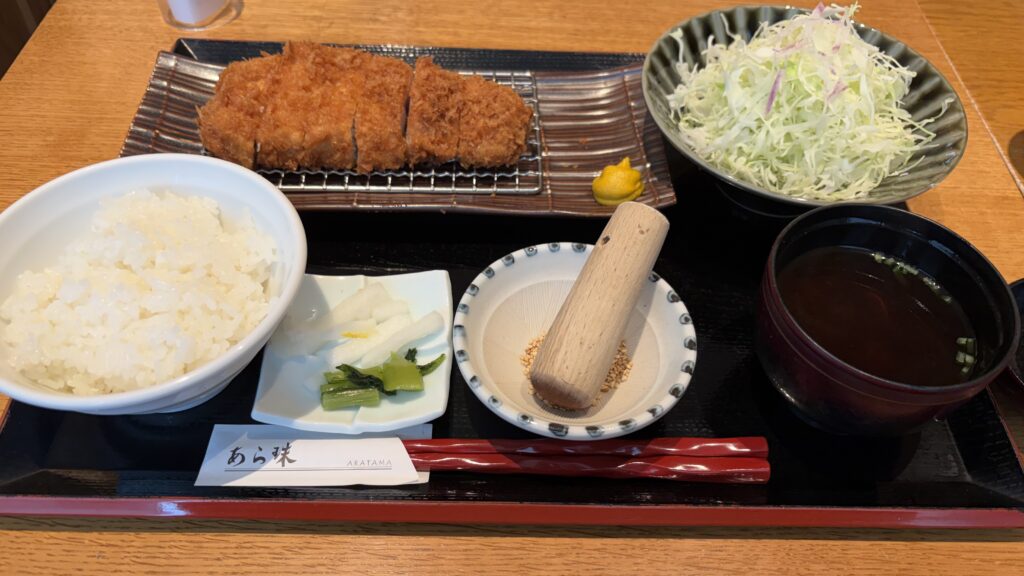 ロースかつ定食